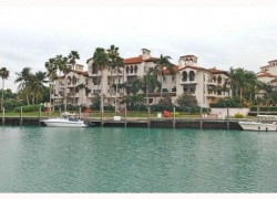 2512 Fisher Island Dr Unit: 6102