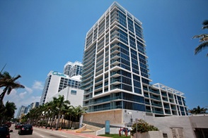 6801 Collins Ave Unit: CPH09